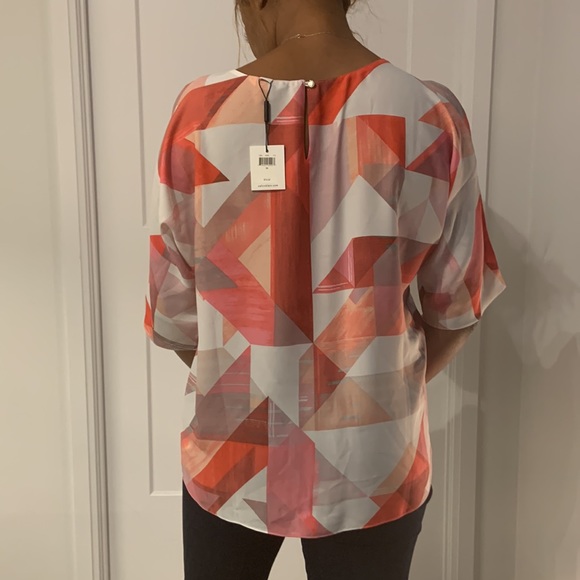 Geometric print blouse - Picture 3 of 3